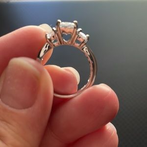 Cubic zirconia wedding ring set